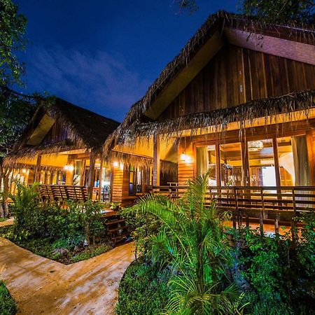 Bora Bora Villa Phuket Chalong Exterior photo